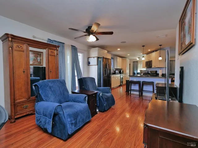 $259,900 | 87 Gloria Court, Vallejo, CA 94590