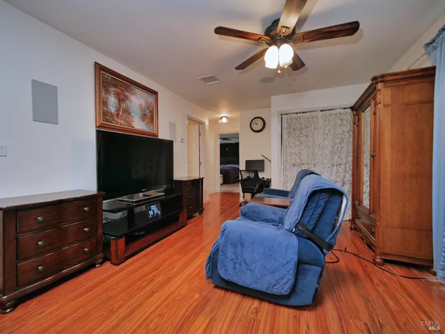 $259,900 | 87 Gloria Court, Vallejo, CA 94590