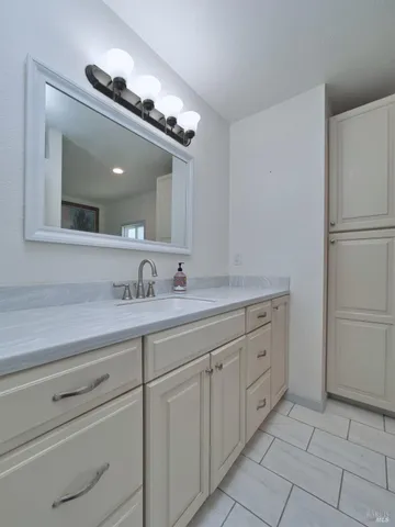 $259,900 | 87 Gloria Court, Vallejo, CA 94590