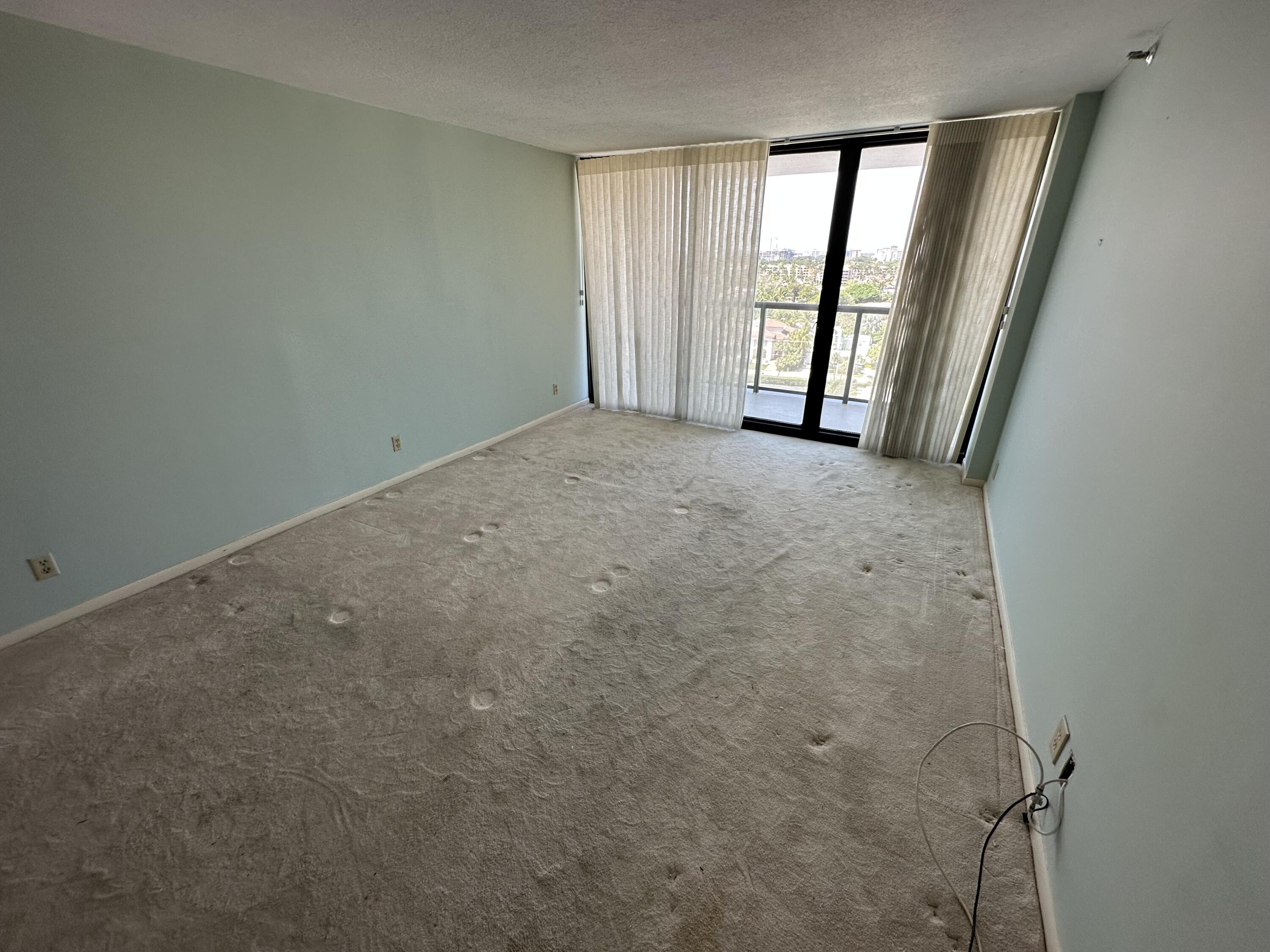 250 South Ocean Boulevard, Unit 10C Boca Raton, FL 33432 - Photo 5 of 14 IMG_6537