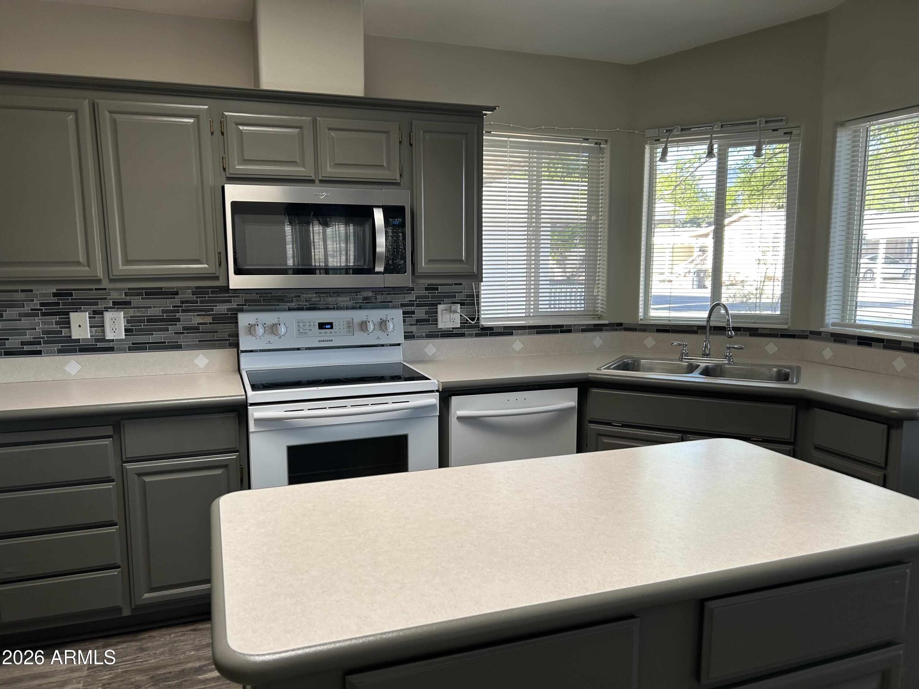 2050 West State Rte 89A, Unit 300 Sedona, AZ 86336 - Photo 15 of 38 Kitchen