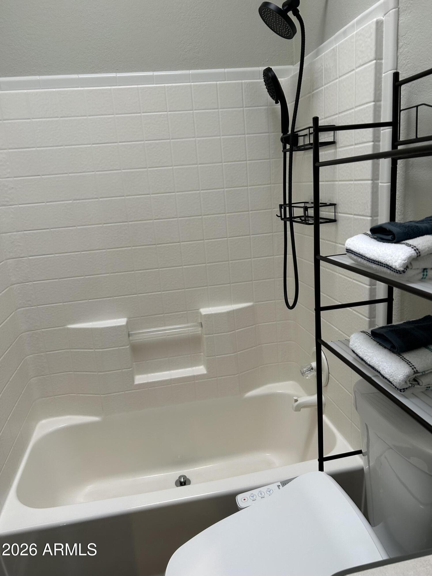 2050 West State Rte 89A, Unit 300 Sedona, AZ 86336 - Photo 22 of 38 2nd bathroom