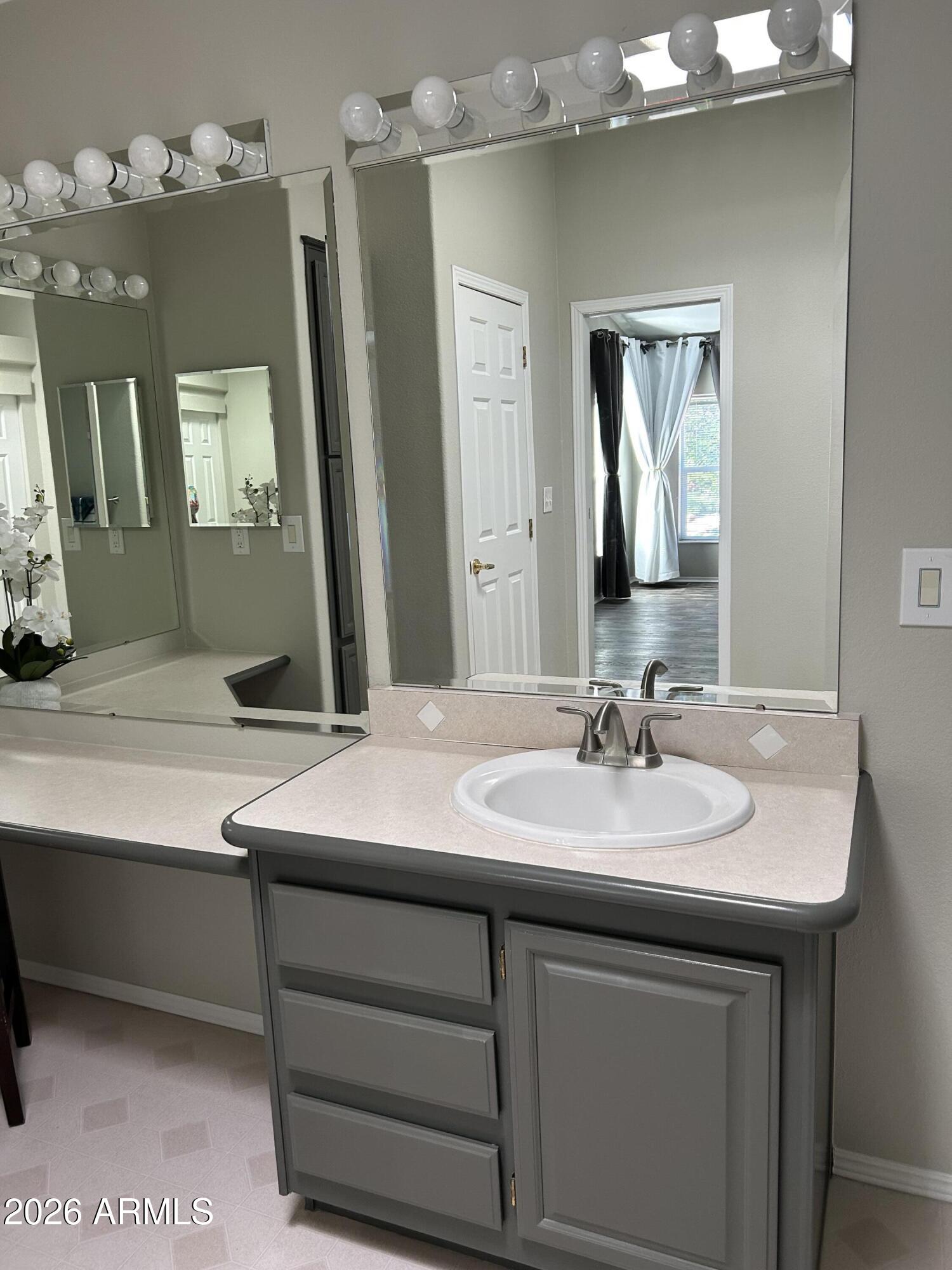 2050 West State Rte 89A, Unit 300 Sedona, AZ 86336 - Photo 32 of 38 Primary Bathroom
