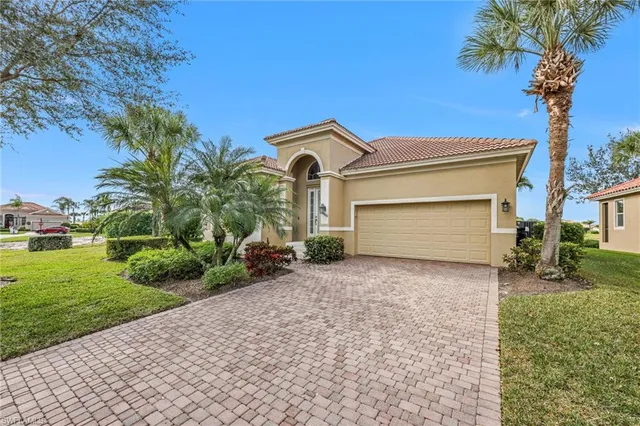 $2,600 | 17600 Old Harmony Drive, Fort Myers, FL 33908