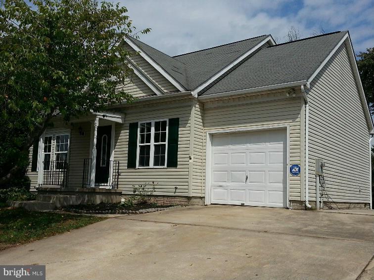 112 Ridge Avenue Taneytown, MD 21787 - Photo 1 of 28 Exterior (Front)