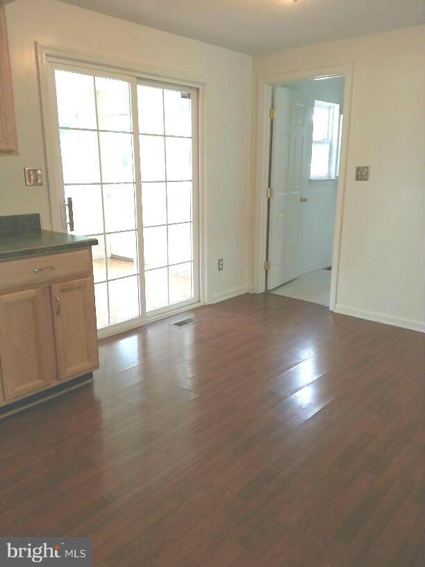 112 Ridge Avenue Taneytown, MD 21787 - Photo 11 of 28 Kitchen
