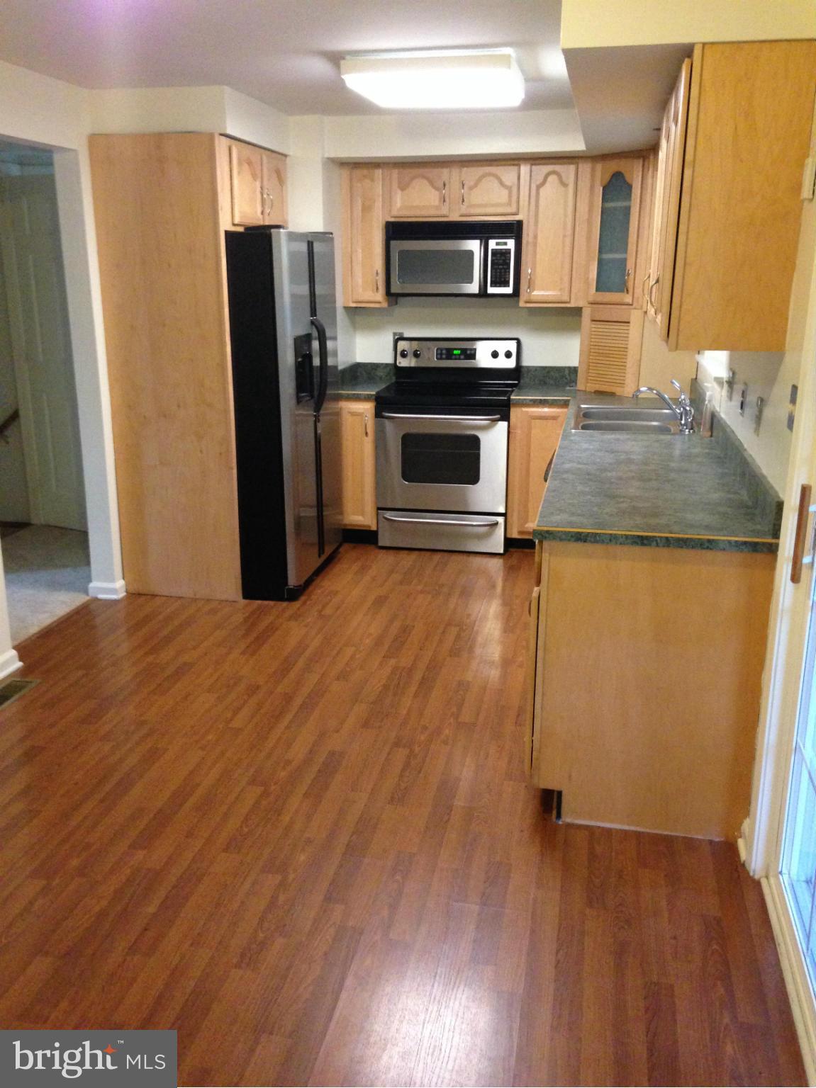 112 Ridge Avenue Taneytown, MD 21787 - Photo 9 of 28 Kitchen