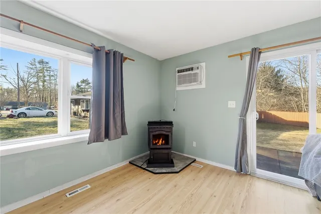 $375,000 | 12 Paige Drive, Coventry, RI 02816