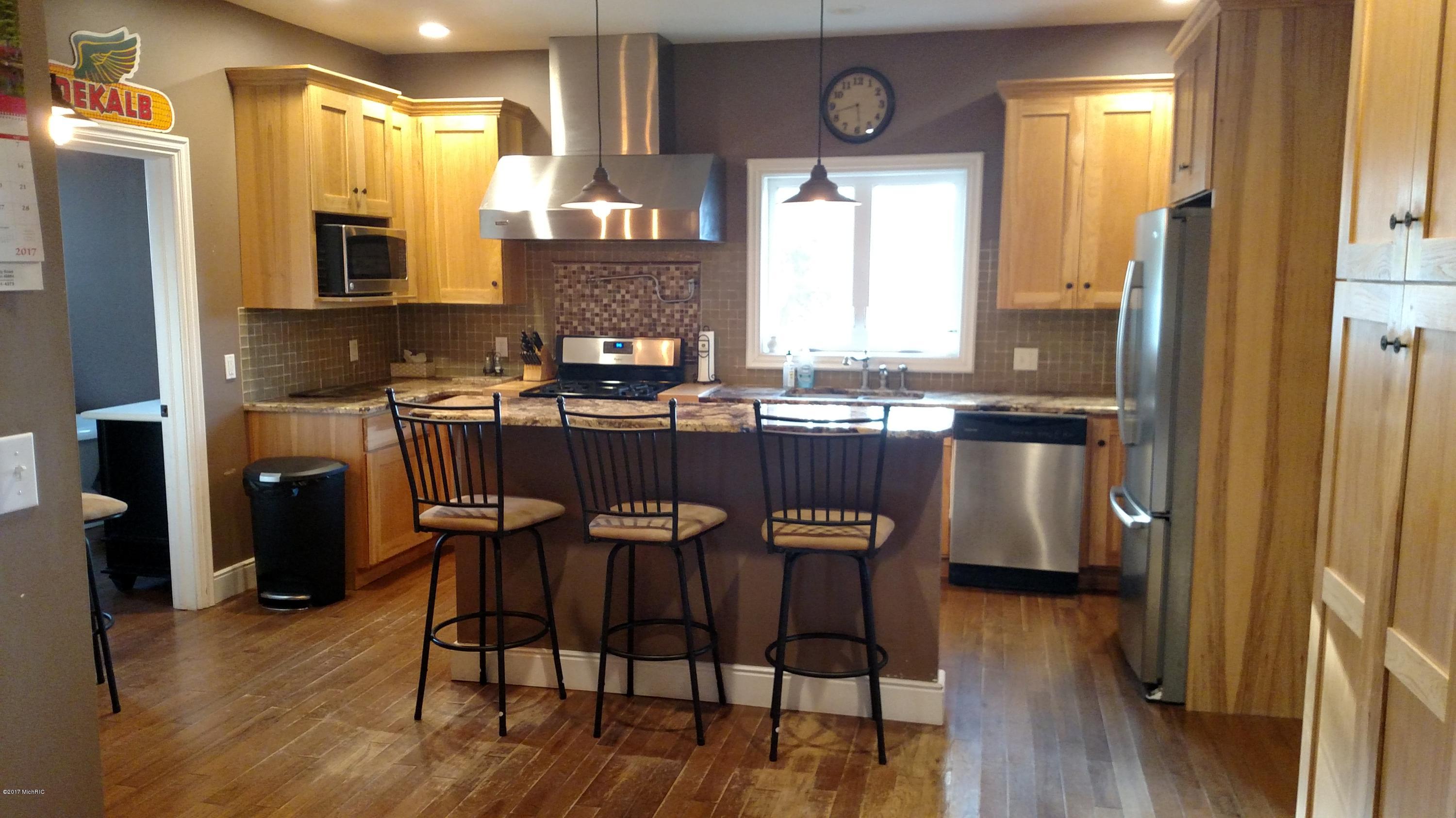 2033 Westbrook Road Ionia, MI 48846 - Photo 7 of 41 IMG_20170926_174544358