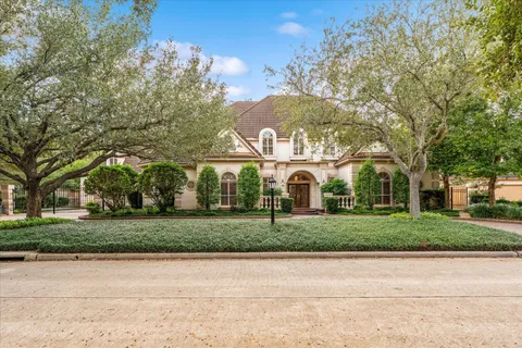$750,000 | 36 Champions Bend Circle, Houston, TX 77069