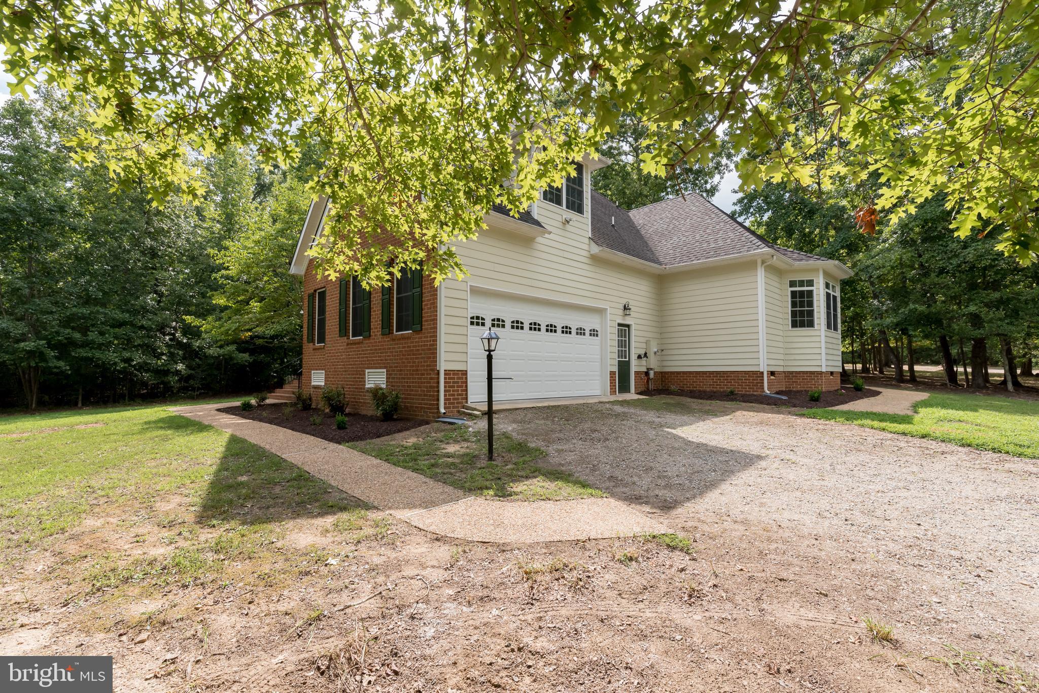 13400 Eppes Falls Road Chesterfield, VA 23838 - Photo 5 of 93 Gallery Image 5