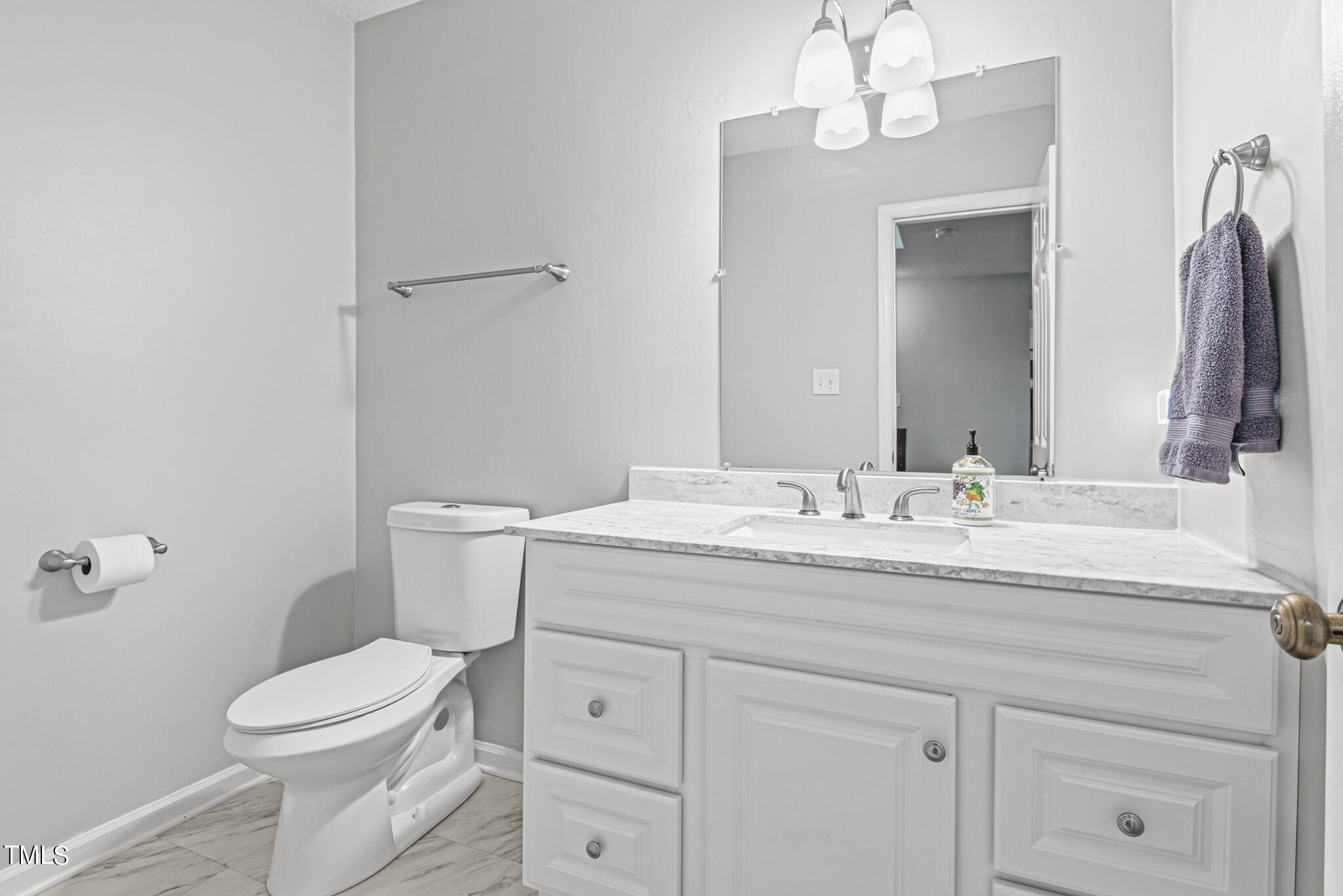 3307 Comstock Road Raleigh, NC 27604 - Photo 13 of 27 DSC_0177