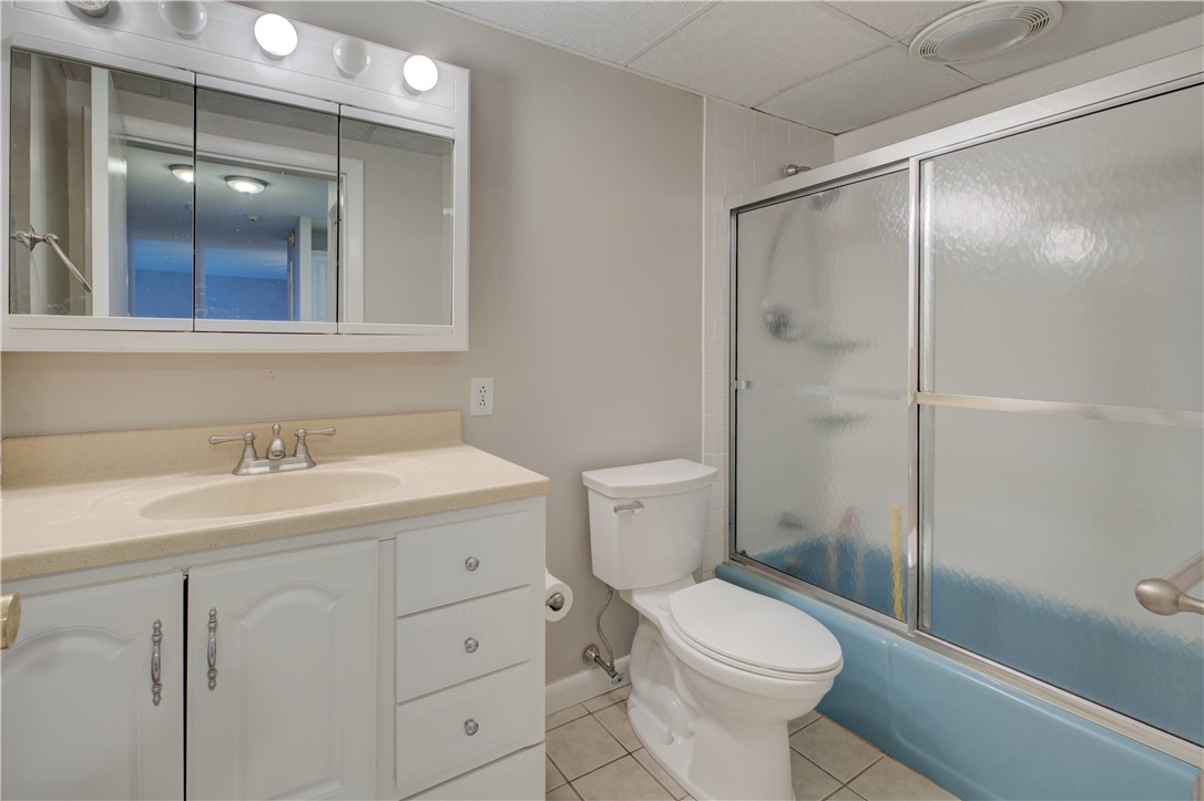 4430 Post Road, Unit B18 Warwick, RI 02818 - Photo 18 of 26