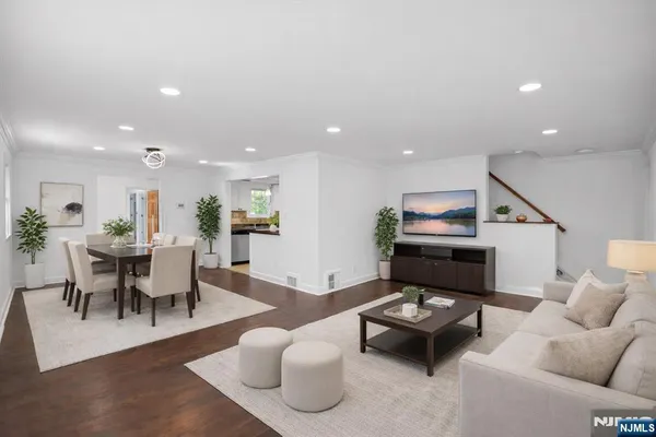 $4,600 | 32 East Harrison Place, Livingston, NJ 07039
