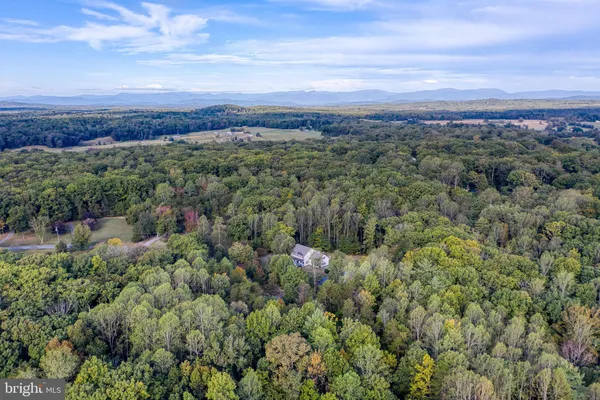 $825,000 | 14100 Chesterfield Lane, Culpeper, VA 22701