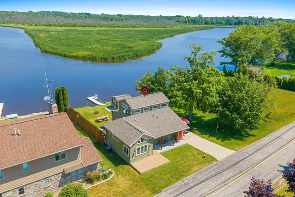$750,000 | 3068 Cottage Lane, Two Rivers, WI 54241