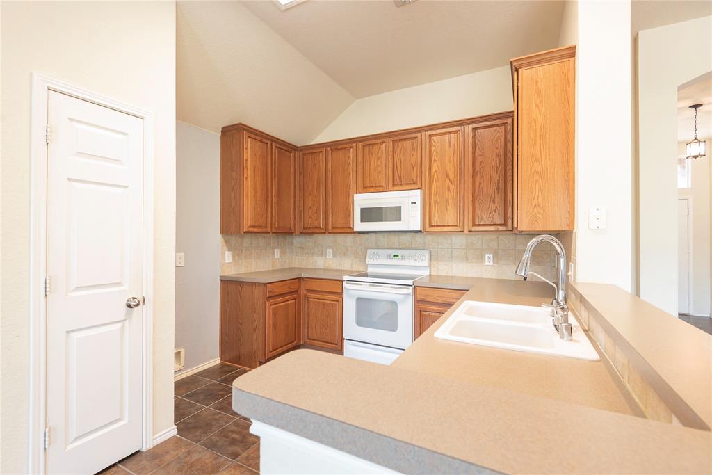 2104 Trinity Lane McKinney, TX 75072 - Photo 13 of 40