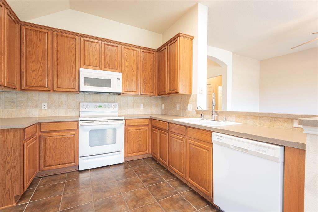 2104 Trinity Lane McKinney, TX 75072 - Photo 17 of 40