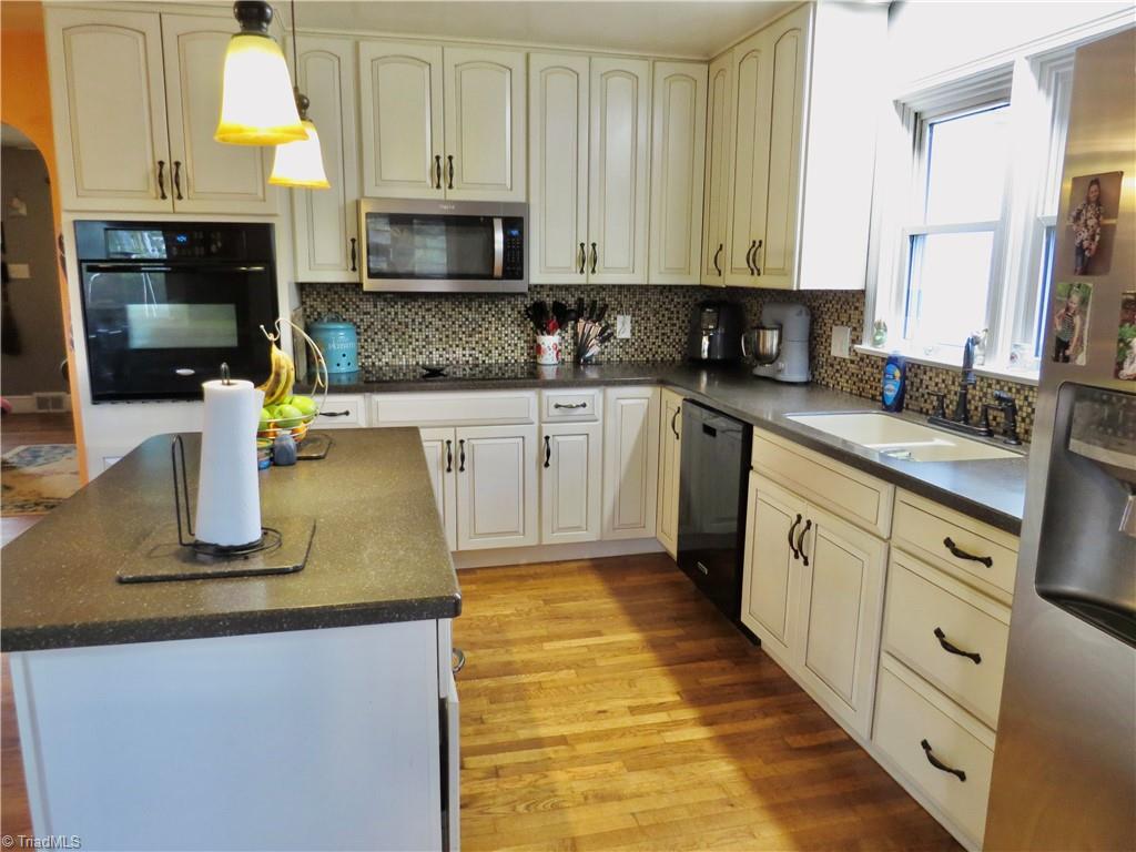 281 Perkinson Road Ruffin, NC 27326 - Photo 4 of 25