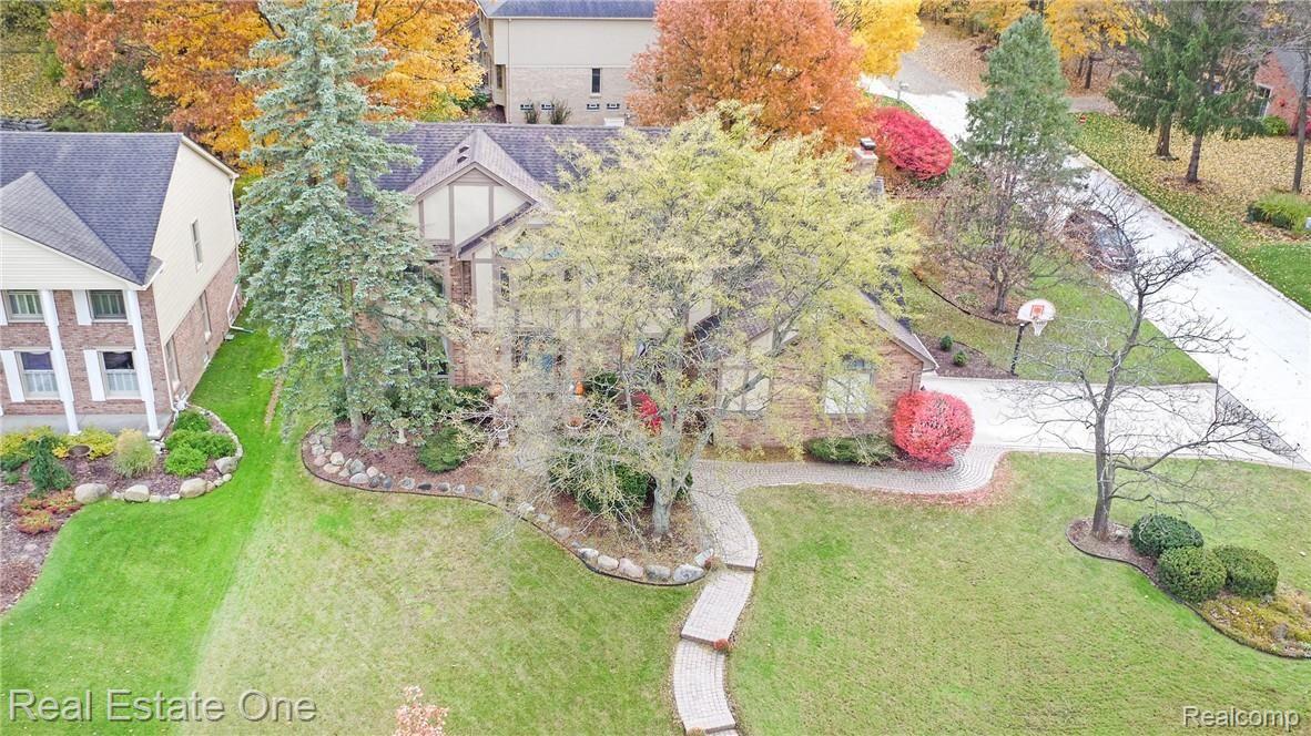 1359 Springwood Lane Rochester, MI 48309 - Photo 43 of 48 DJI_0002.jpg