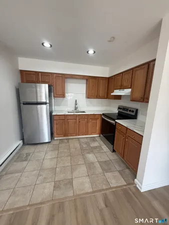 $1,750 | 14 Averill Place, Unit 12, Branford, CT 06405