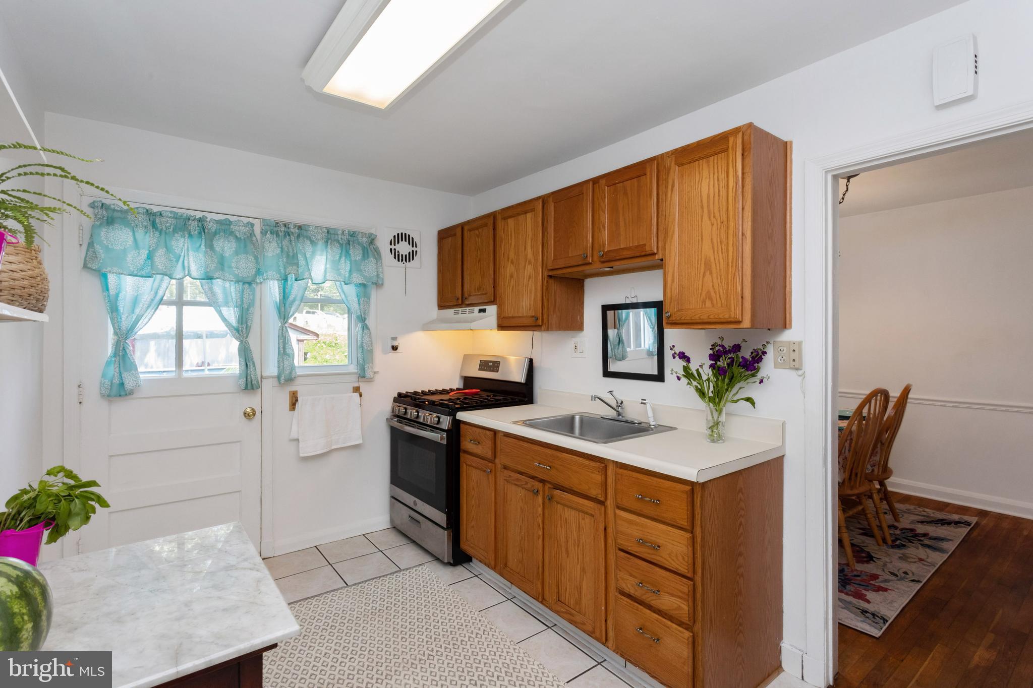 71 Garden Ridge Road Baltimore, MD 21228 - Photo 8 of 41