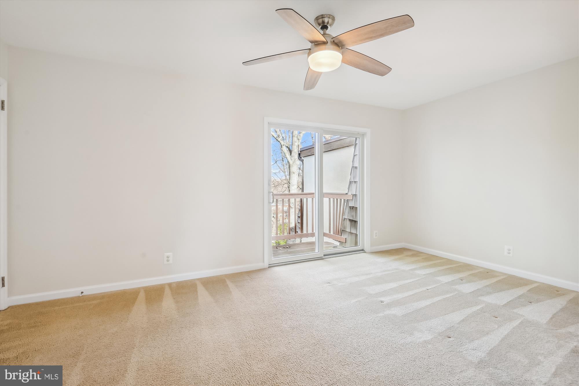 1640 Valencia Way Reston, VA 20190 - Photo 18 of 53 Light filled Primary bedroom