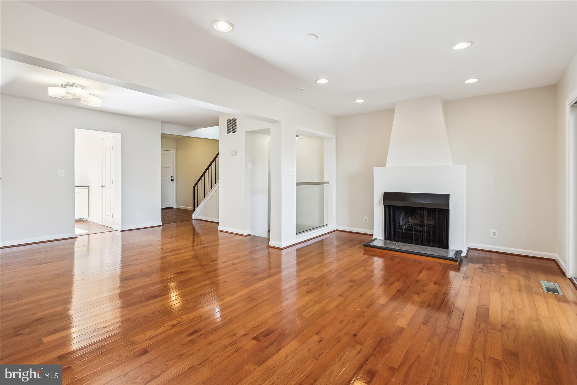 1640 Valencia Way Reston, VA 20190 - Photo 3 of 53 Wood burning fireplace