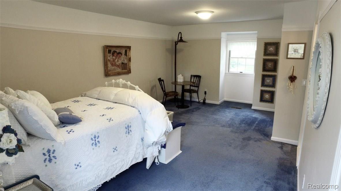 129 Coachlamp Road Rochester, MI 48306 - Photo 31 of 41 Coachlamp - 31.jpg