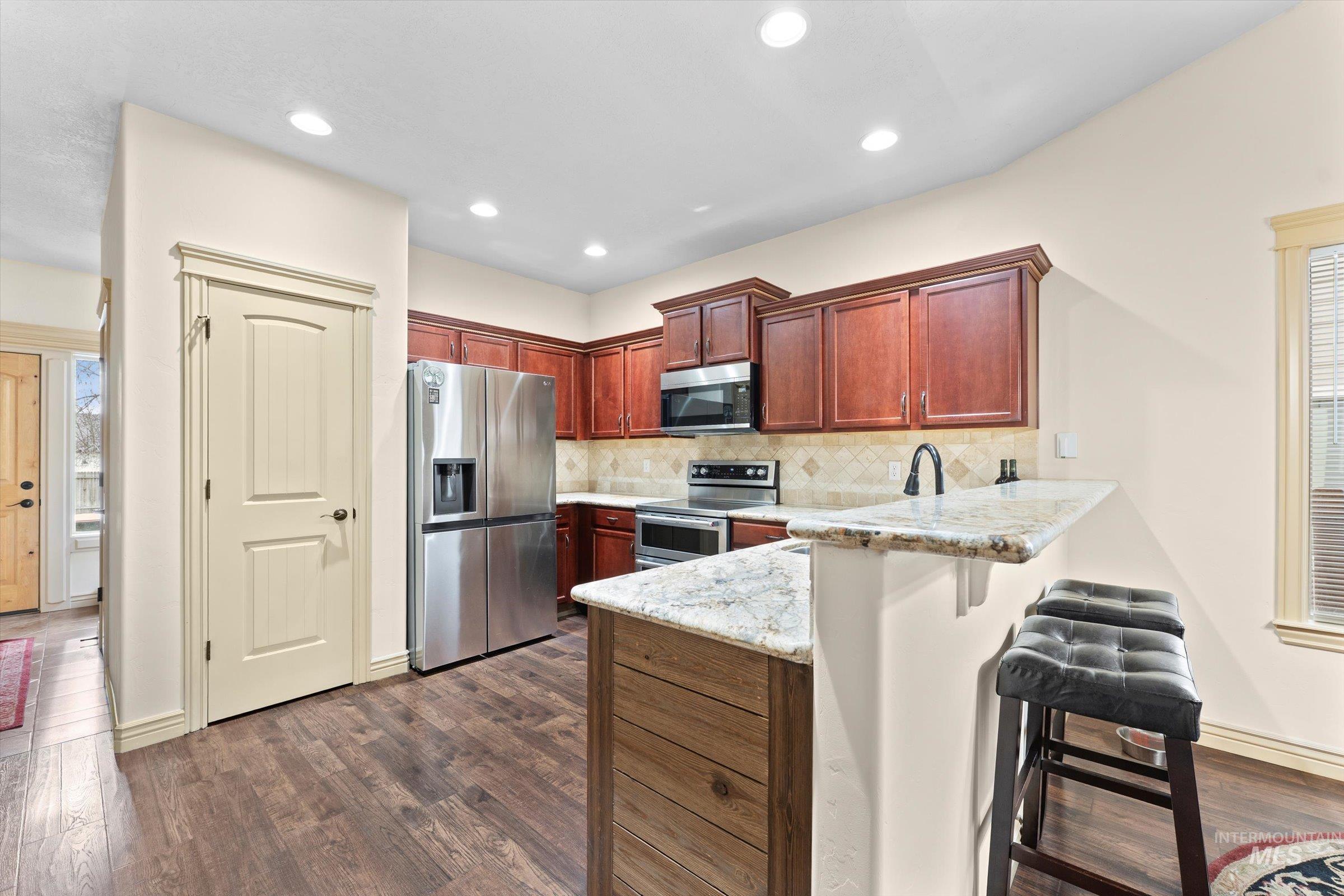 176 East Breinholt Street Meridian, ID 83646 - Photo 3 of 33