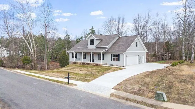 $479,900 | 110 Dakota Drive Northeast, Cleveland, TN 37323