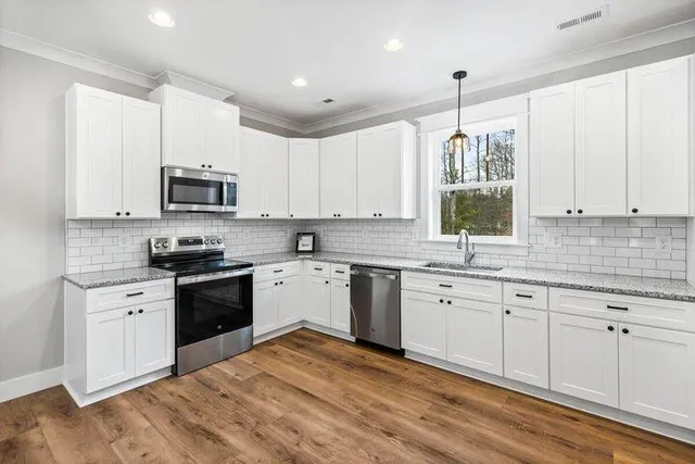 $479,900 | 110 Dakota Drive Northeast, Cleveland, TN 37323