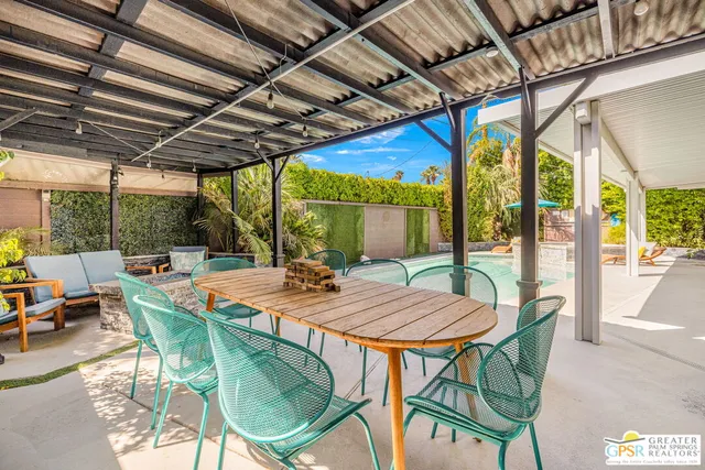 $895,000 | 547 North Sunrise Way, Palm Springs, CA 92262