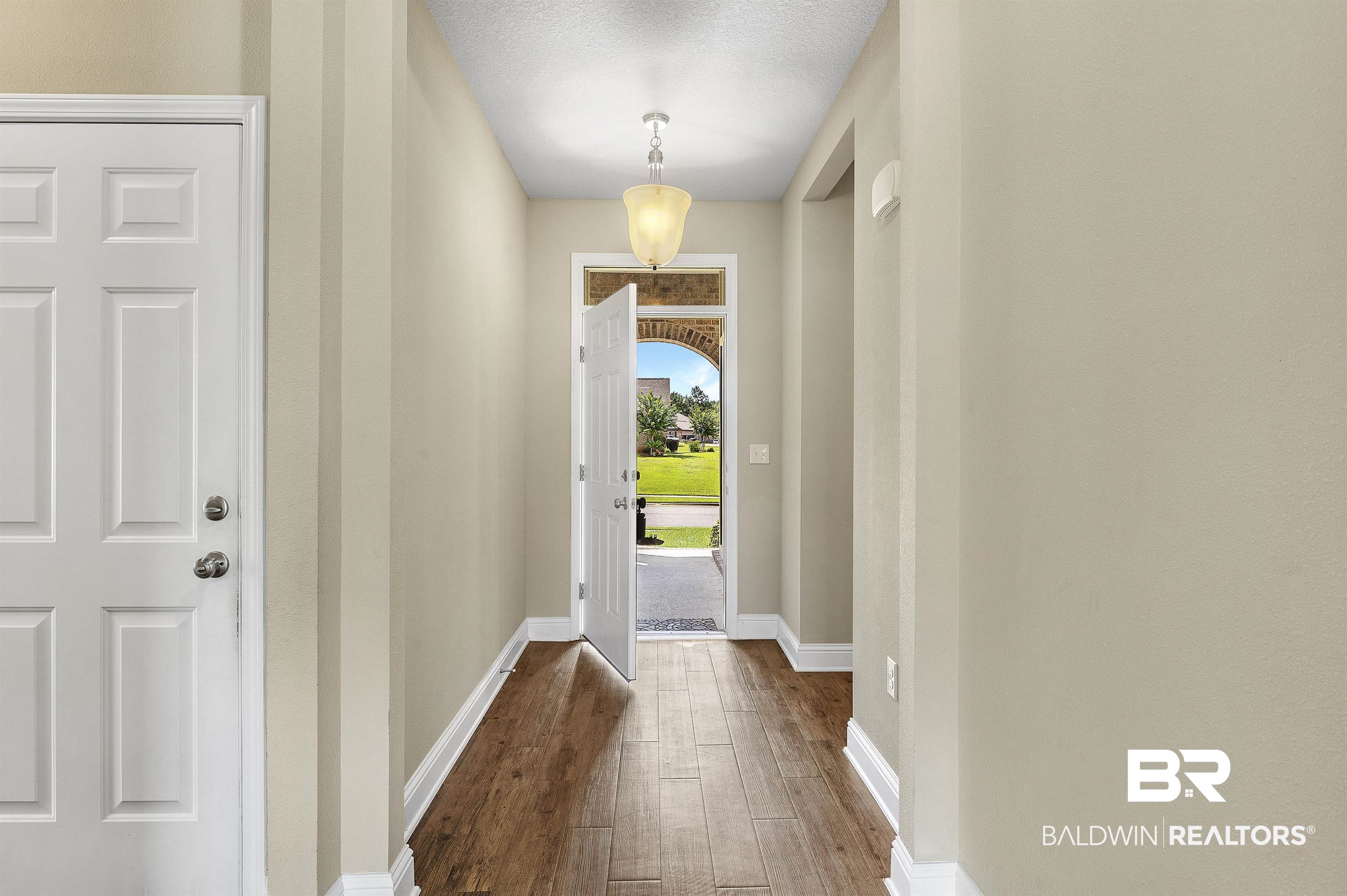 12163 Aurora Way Daphne, AL 36527 - Photo 13 of 46 Front Foyer