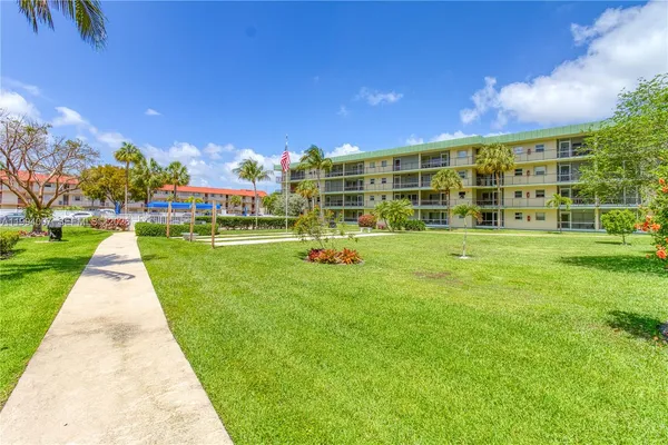 a view of a volley ball court