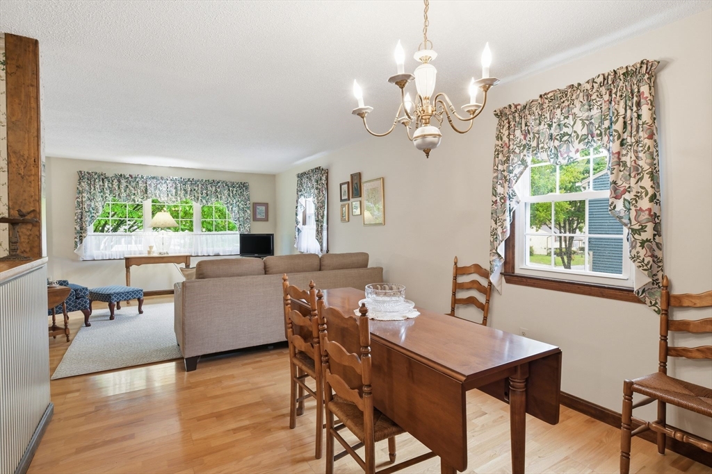 68 Deepfield Road Springfield, MA 01118 - Photo 11 of 40 Gallery Image 11