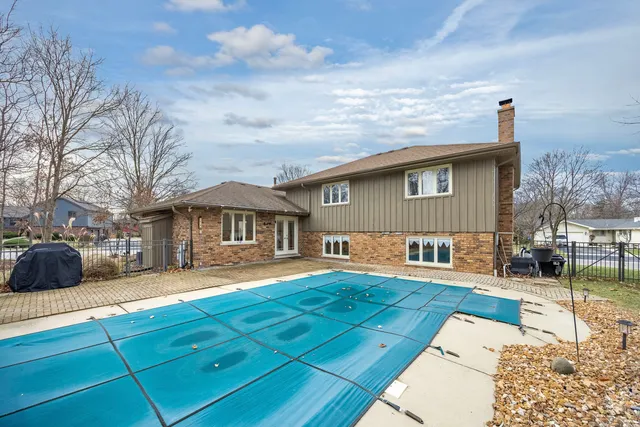 $4,000 | 641 Woods Street, Frankfort, IL 60423