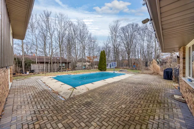 $4,000 | 641 Woods Street, Frankfort, IL 60423