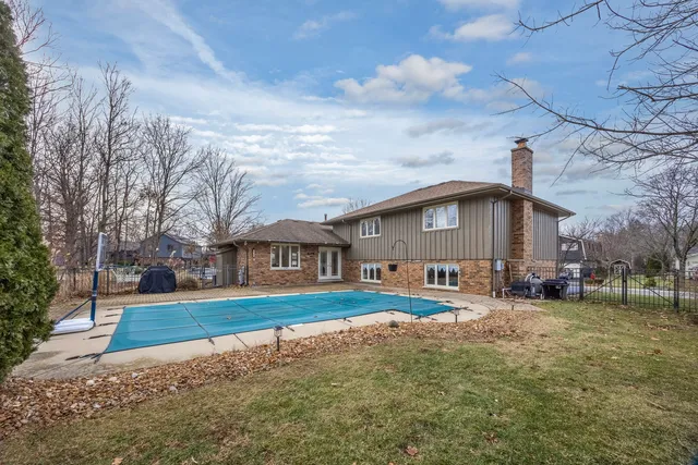 $4,000 | 641 Woods Street, Frankfort, IL 60423