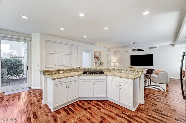 $4,400 | 8816 Cortile Drive, Las Vegas, NV 89134