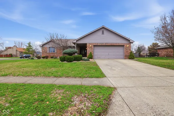 $319,900 | 242 Pinnacle Lane, Plainfield, IN 46168