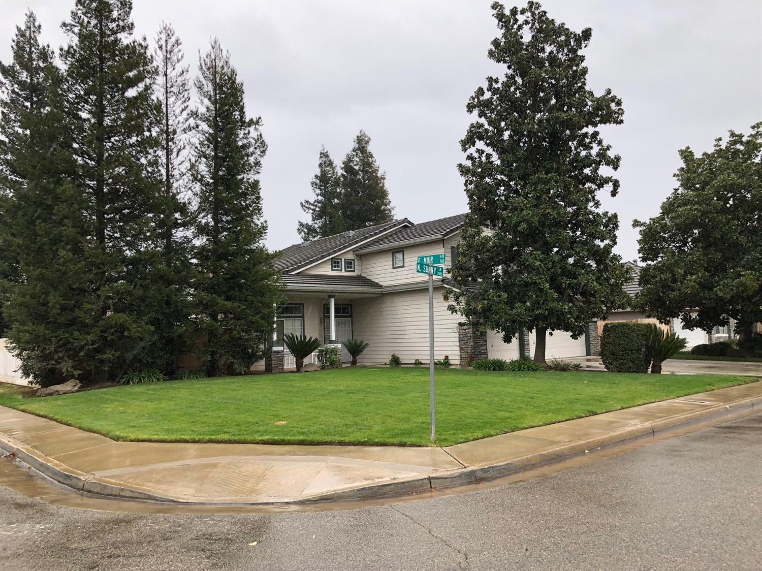 2034 North Sunny Lane Reedley, CA 93654 - Photo 2 of 27 Gallery Image 2