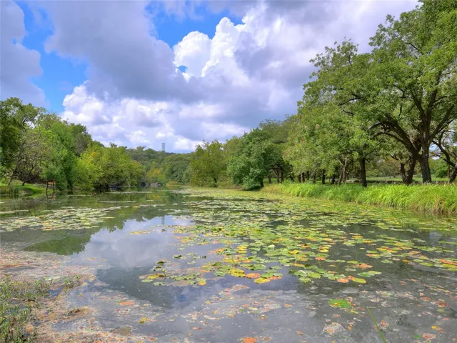 $1,750 | 154 Woodcreek Drive, Unit 13, Wimberley, TX 78676