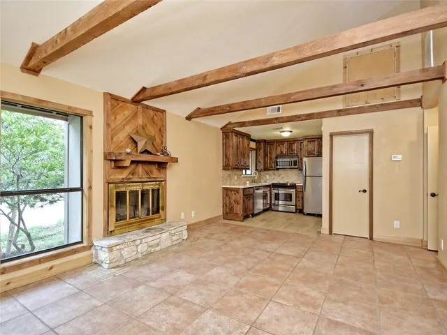 $1,750 | 154 Woodcreek Drive, Unit 13, Wimberley, TX 78676