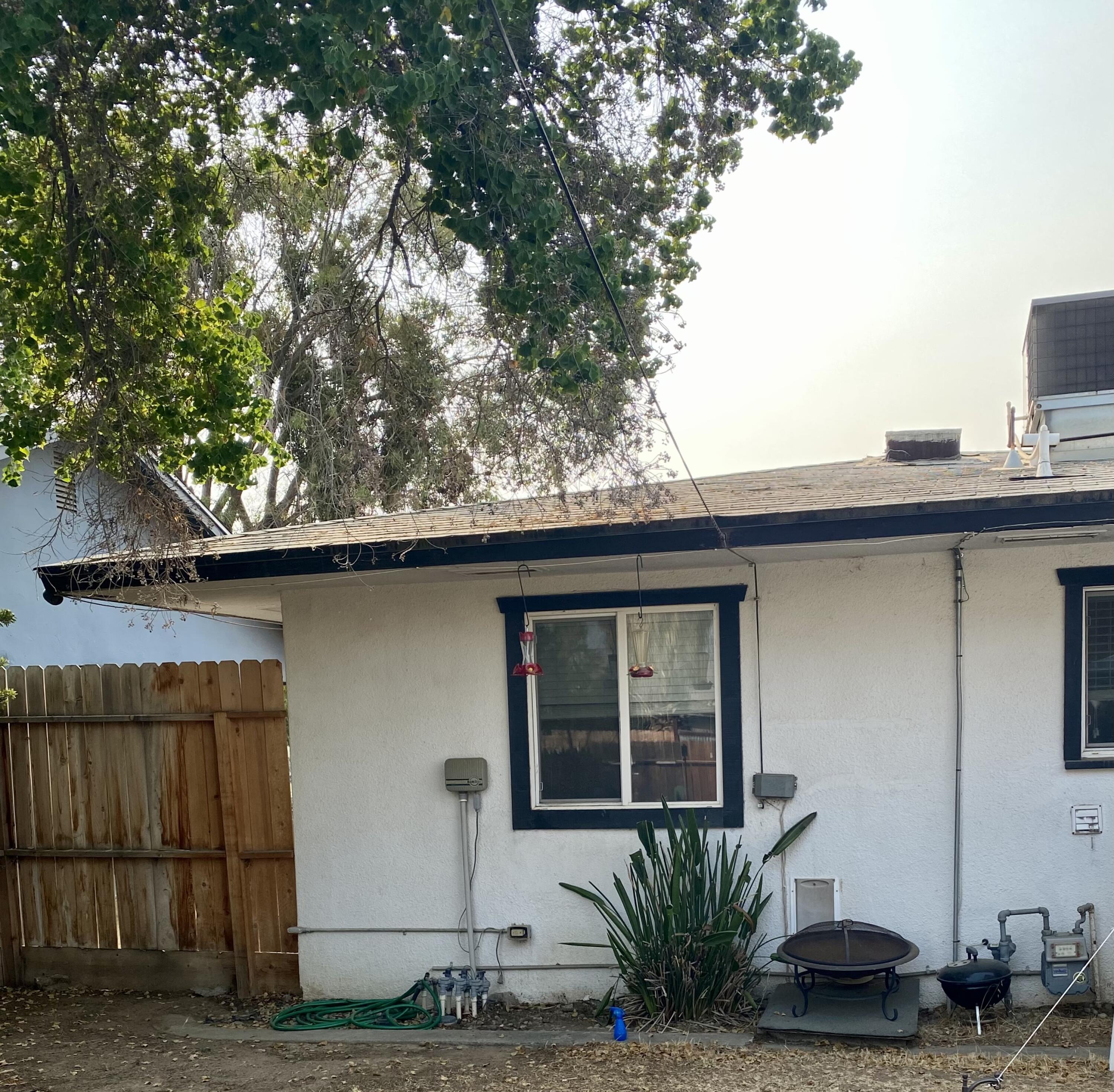 405 Channing Way Exeter, CA 93221 - Photo 49 of 49 backyard