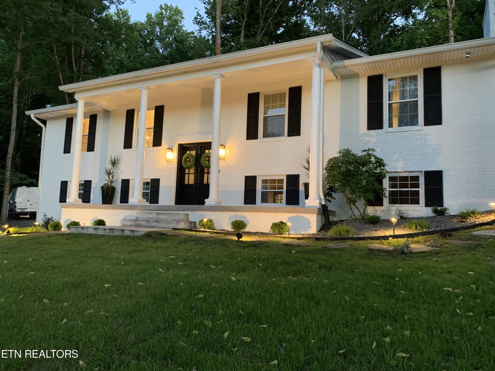 337 Farmer's Hollow Road Clinton, TN 37716 - Photo 3 of 49 a house view with a outdoor space