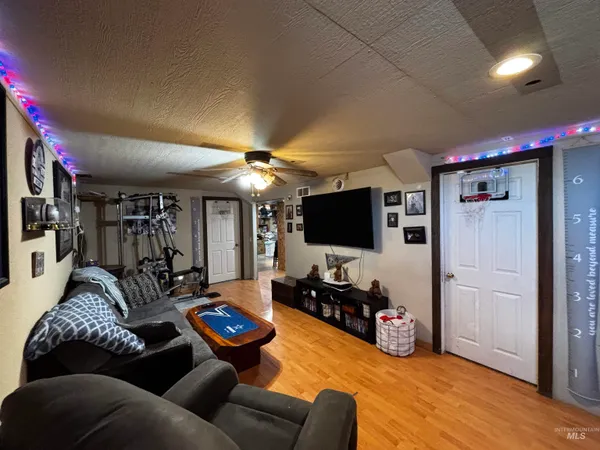 $345,000 | 2217 4000 North, Filer, ID 83328