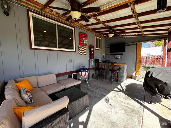 $345,000 | 2217 4000 North, Filer, ID 83328