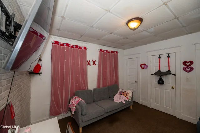 $195,000 | 184 North Lake Avenue, Albany, NY 12206