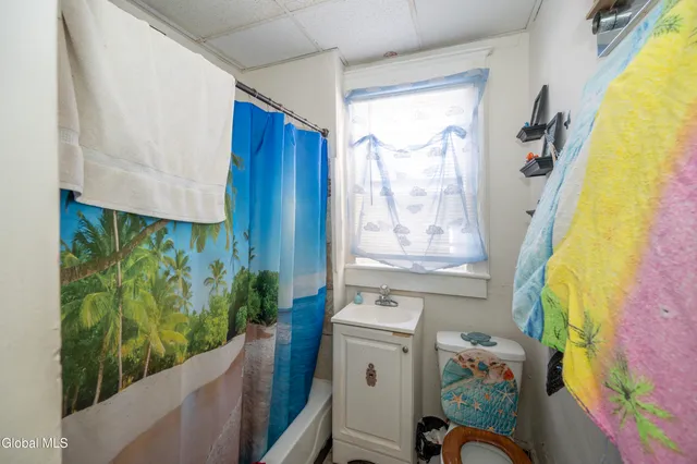 $195,000 | 184 North Lake Avenue, Albany, NY 12206